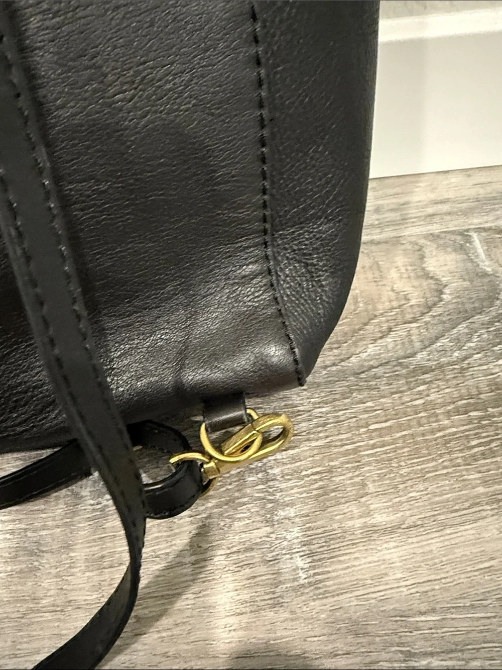 Fossil Camilla convertible black leather backpack purse.